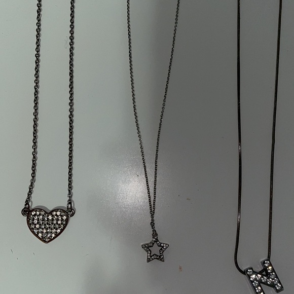 Necklaces - Picture 4 of 5